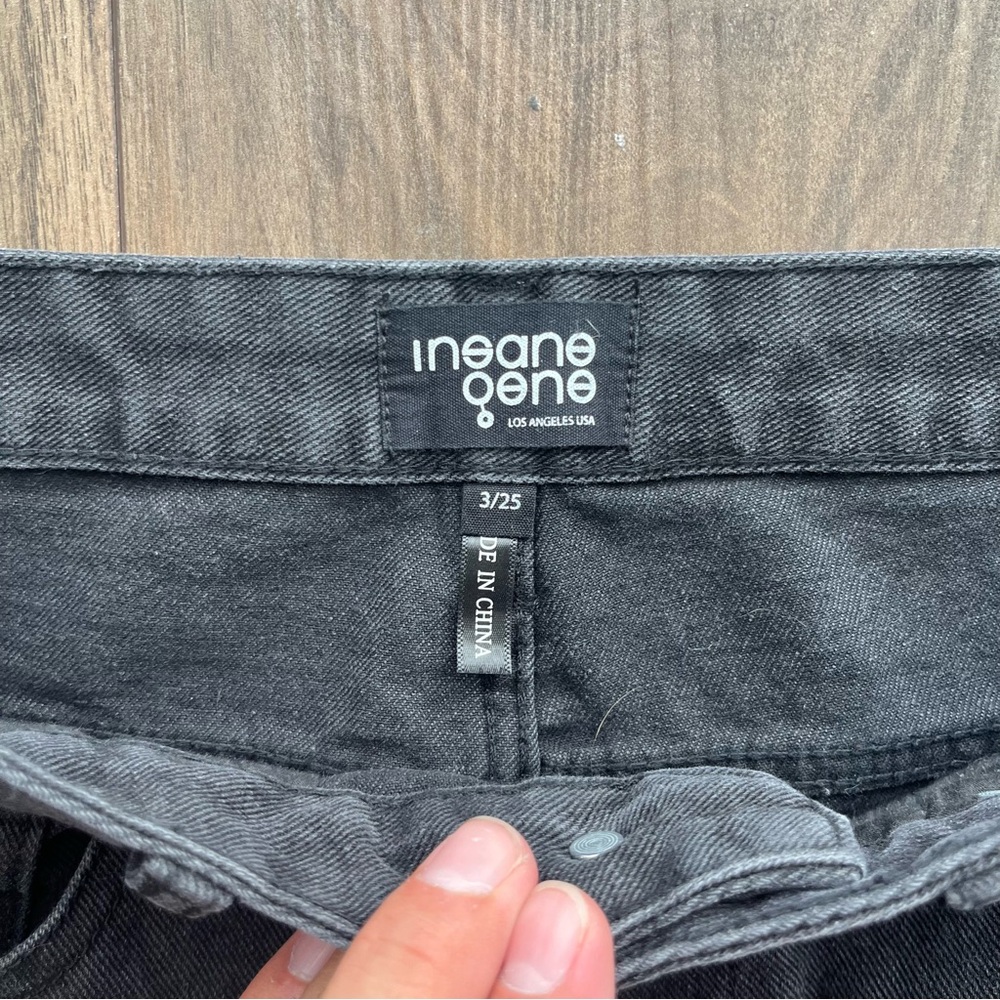 ❤️‍🔥HP❤️‍🔥 Insane Gene Jeans - Picture 2 of 3